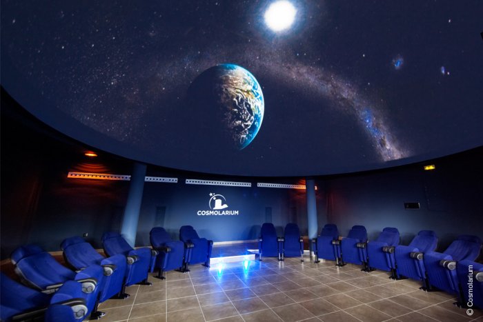 Cosmolarium: Exposición de astronomía para los niños en Jaén