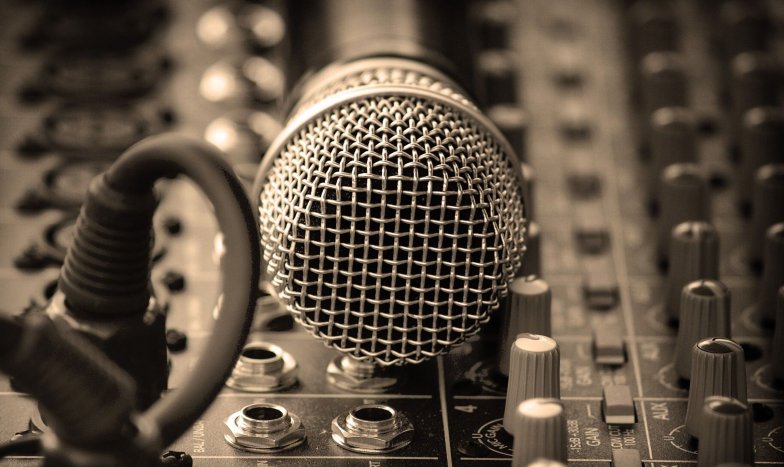 Gimnasia auricular: Taller de radio para niños en Madrid